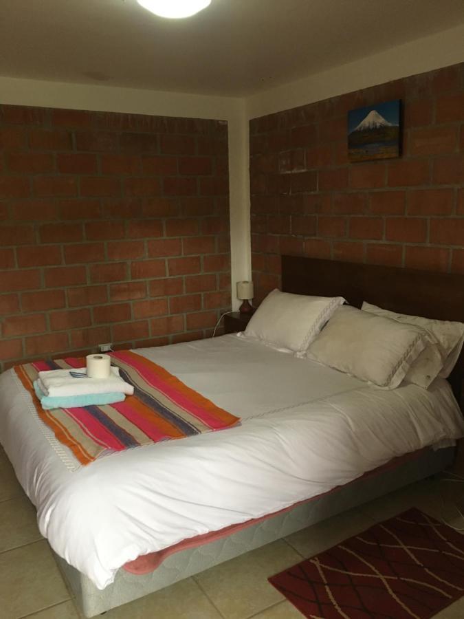Hostal Vientos Del Altiplano Putre Exteriör bild